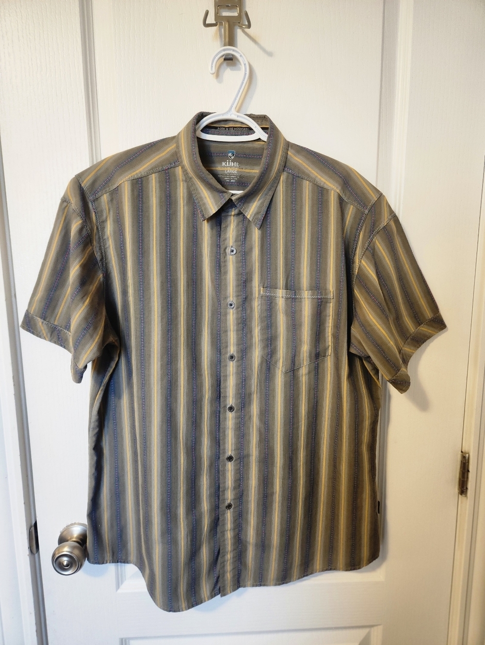 Men's Kuhl Button Down Short Sleeve Shirt Size Large